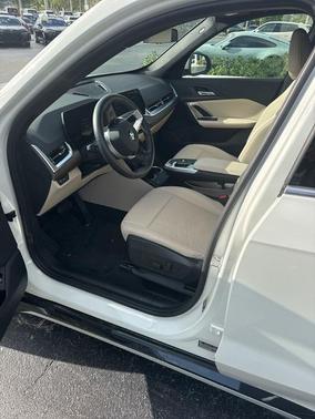 Alpine White 2023 BMW X1 xDrive28i