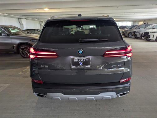 2026 BMW X5 sDrive40i