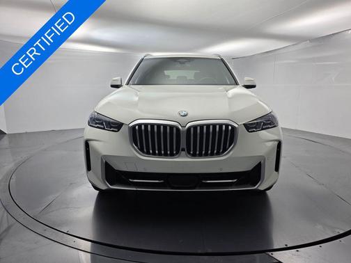 Alpine White 2024 BMW X5 sDrive40i