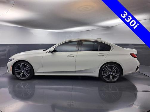 2022 BMW 330 i