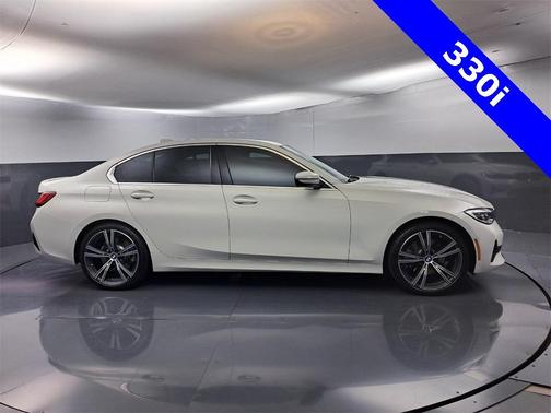 2022 BMW 330 i