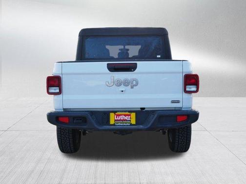2023 Jeep Gladiator Overland