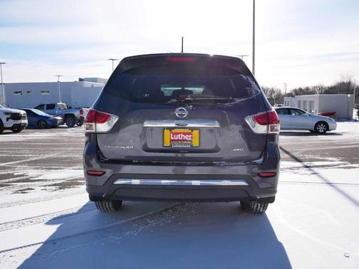 2014 Nissan Pathfinder S