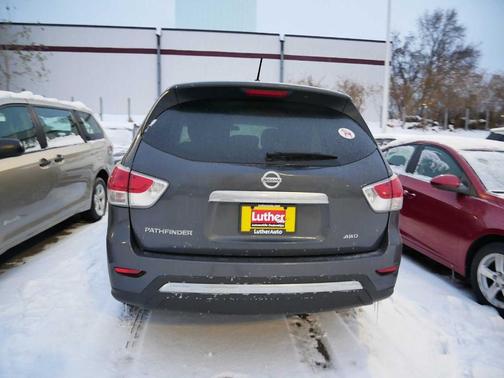 2014 Nissan Pathfinder S