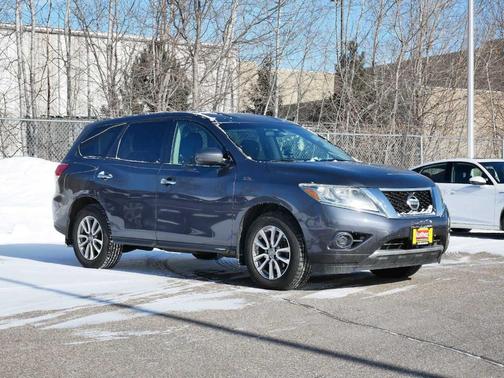 2014 Nissan Pathfinder S
