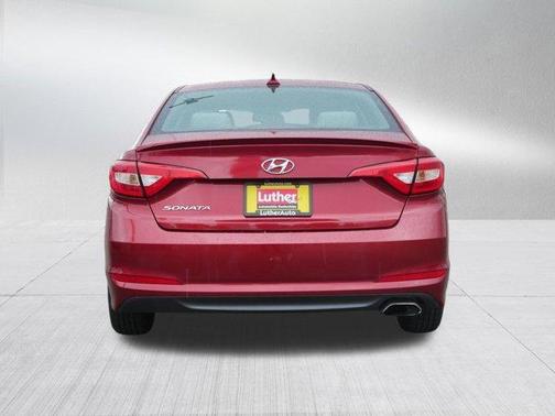 2016 Hyundai SONATA SE