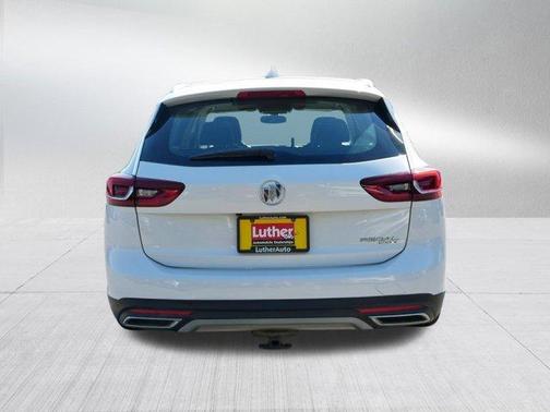 2019 Buick Regal TourX Essence