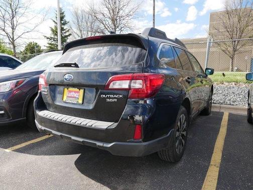 Crystal Black Silica 2016 Subaru Outback 3.6R Limited