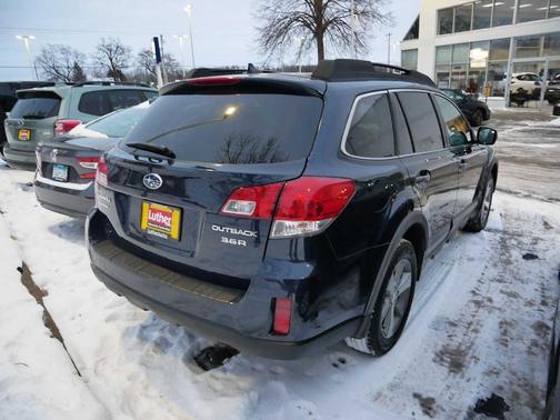 2014 Subaru Outback 3.6R Limited