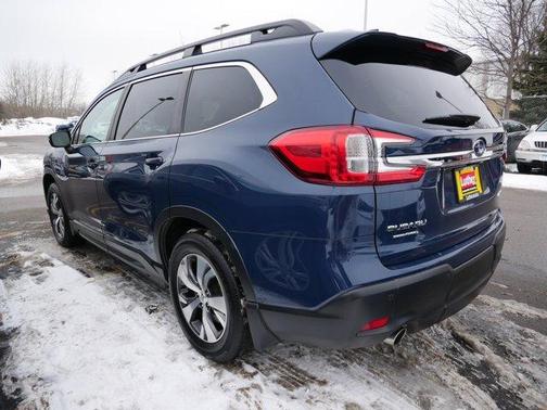 2023 Subaru Ascent Premium 8-Passenger