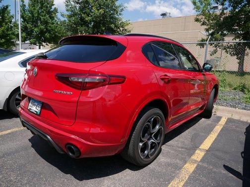 2022 Alfa Romeo Stelvio Veloce
