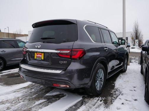 2024 INFINITI QX80 Luxe