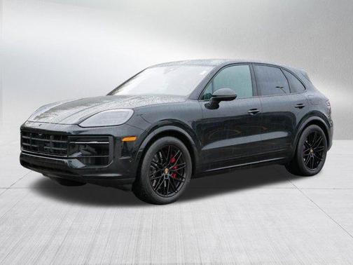 2025 Porsche Cayenne S
