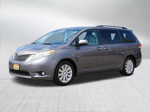 2011 Toyota Sienna XLE