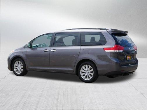 2011 Toyota Sienna XLE