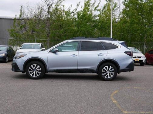 Ice Silver Metallic 2020 Subaru Outback Premium