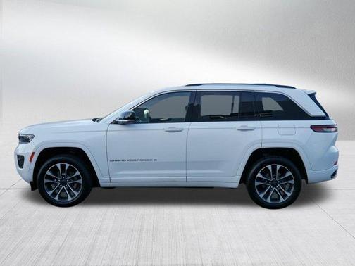 2022 Jeep Grand Cherokee Overland