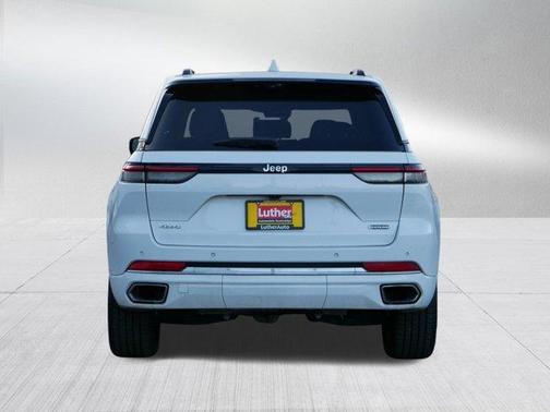 2022 Jeep Grand Cherokee Overland