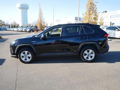 2021 Toyota RAV4 Hybrid LE