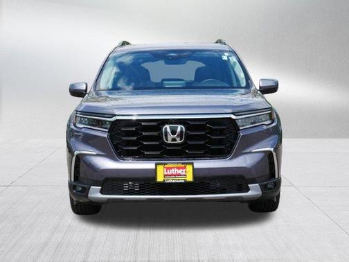 Modern Steel Metallic 2025 Honda Pilot Elite