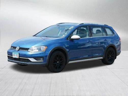 Silk Blue Metallic 2017 Volkswagen Golf Alltrack TSI SE