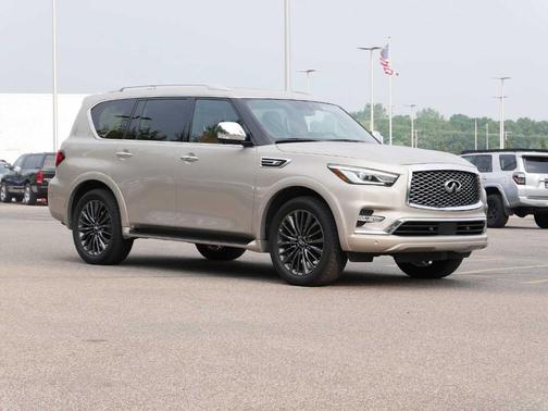 2024 INFINITI QX80 SENSORY