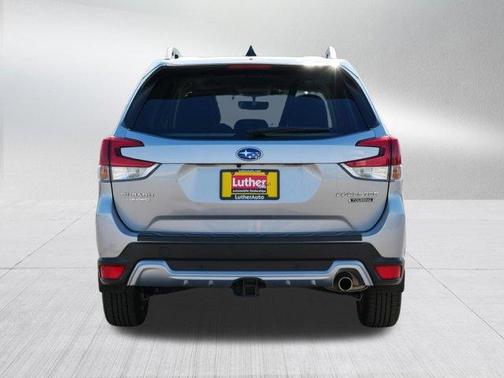 Ice Silver Metallic 2024 Subaru Forester Touring