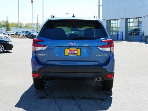 Horizon Blue Pearl 2019 Subaru Forester Limited