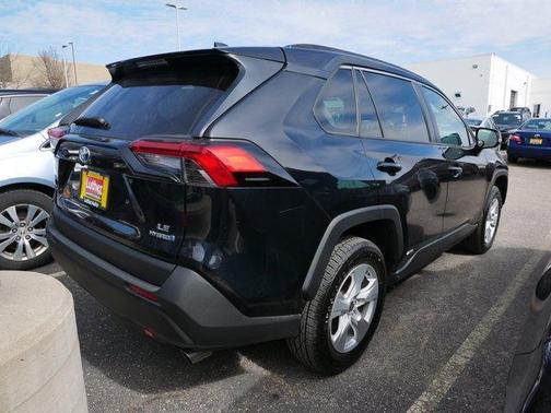 2021 Toyota RAV4 Hybrid LE