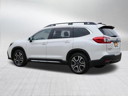 Crystal White Pearl 2024 Subaru Ascent Limited