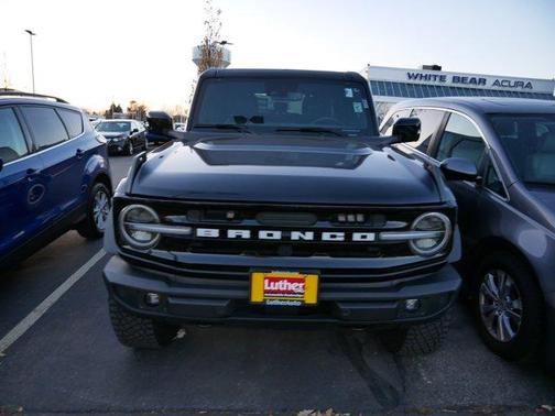 2024 Ford Bronco Outer Banks