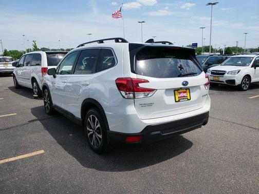 Crystal White Pearl 2024 Subaru Forester Limited