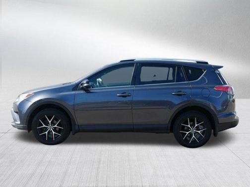 Magnetic Gray Metallic 2016 Toyota RAV4 SE