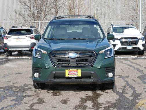 2022 Subaru Forester Premium