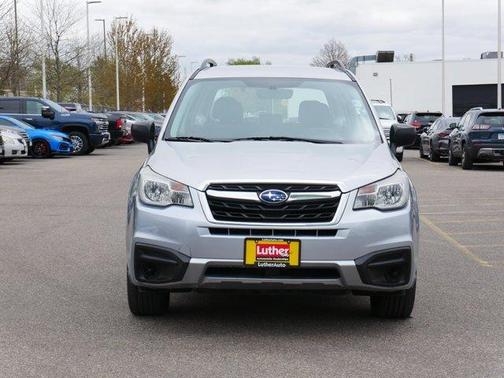 Ice Silver Metallic 2018 Subaru Forester 2.5i