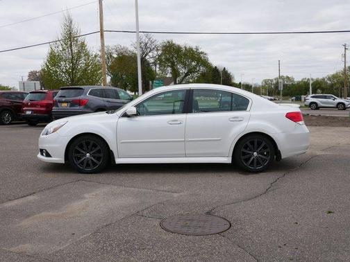 Satin White Pearl 2013 Subaru Legacy 2.5i Sport