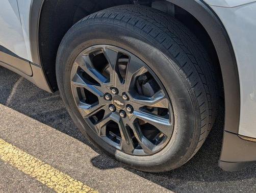 Summit White 2020 Chevrolet Traverse RS