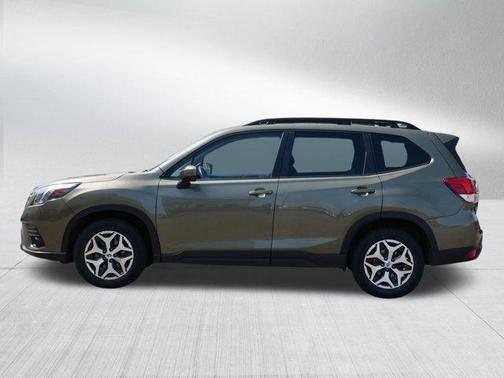 Autumn Green Metallic 2023 Subaru Forester Premium