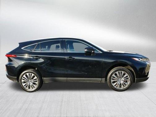 2024 Toyota Venza XLE