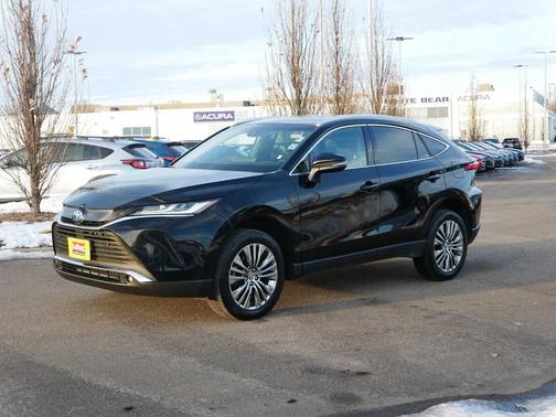 2024 Toyota Venza XLE