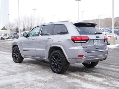2020 Jeep Grand Cherokee Altitude
