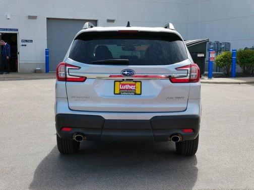 Ice Silver Metallic 2025 Subaru Ascent Premium