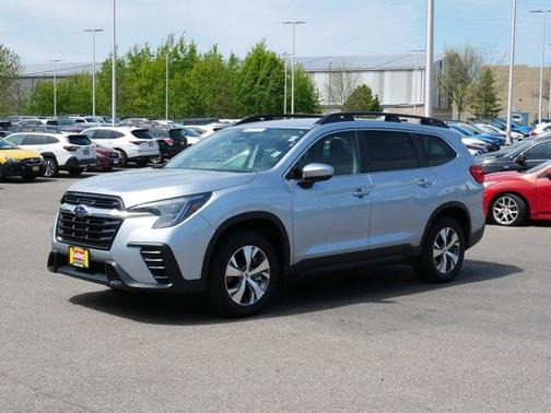 Ice Silver Metallic 2025 Subaru Ascent Premium