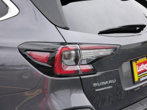 2022 Subaru Outback Touring XT