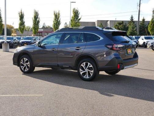 2022 Subaru Outback Touring XT