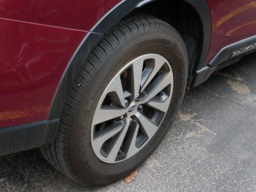 Crimson Red Pearl 2022 Subaru Outback Premium