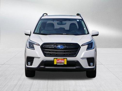Crystal White Pearl 2024 Subaru Forester Premium