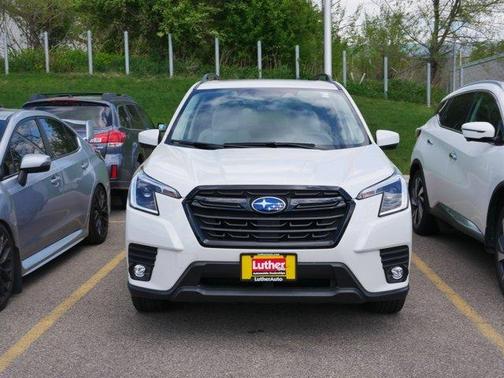 Crystal White Pearl 2024 Subaru Forester Premium