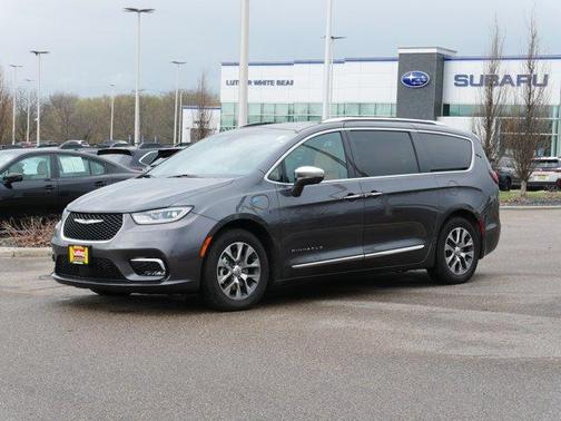 2022 Chrysler Pacifica Hybrid Pinnacle