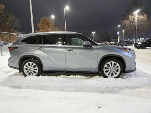 2024 Toyota Highlander Limited